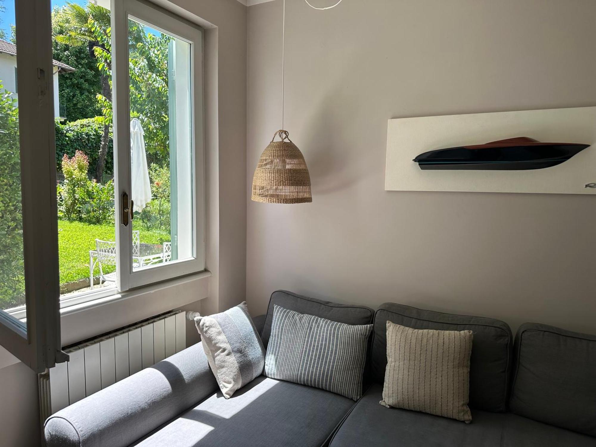 Casa Del Custode: Renovated Flat With Garden In A Villa Near The Lake Stresa Bagian luar foto